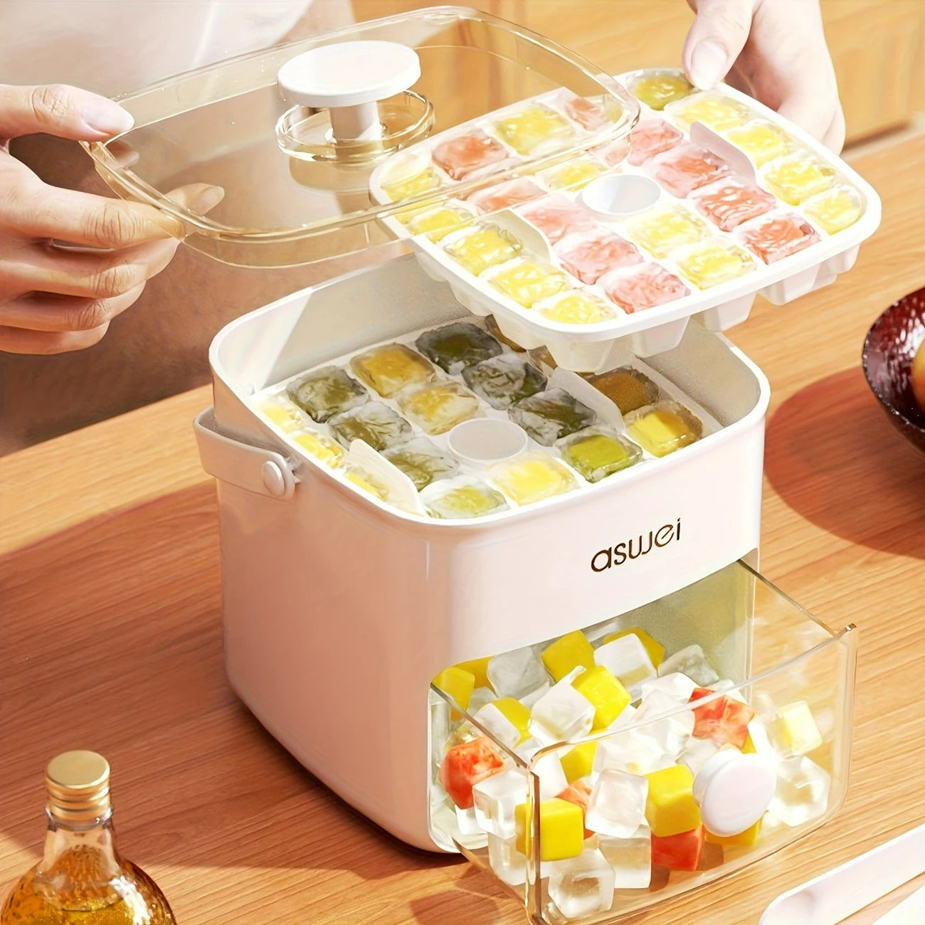 2 pcs Ice Molds with Easy Press Lid