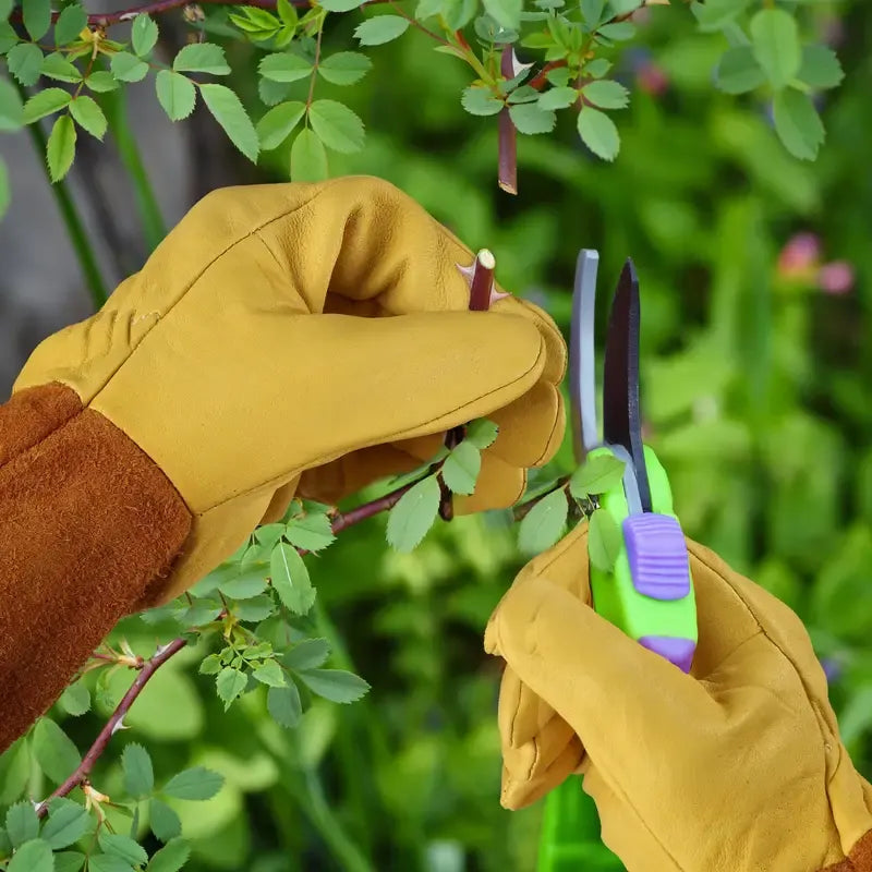 Thorn-Proof Leather Gardening Gloves with Long Sleeves