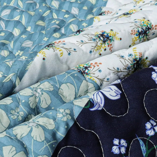 50" x 60" Quilted Throw Blanket - Soft and Cozy Throw Blanket