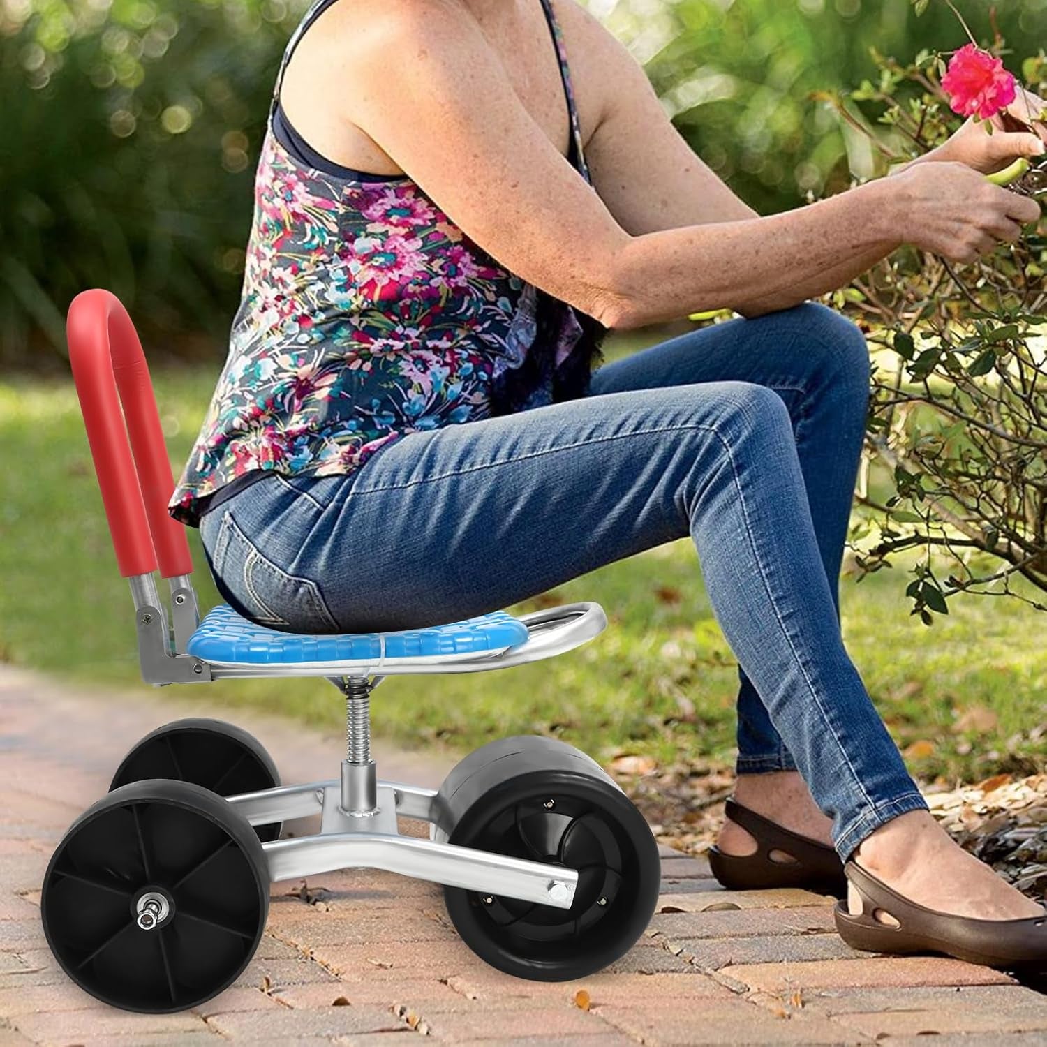 Garden Seat With Wheels